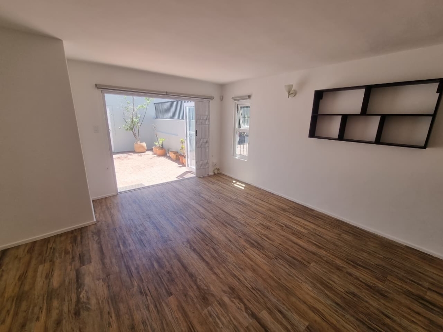 To Let 2 Bedroom Property for Rent in Claremont Western Cape